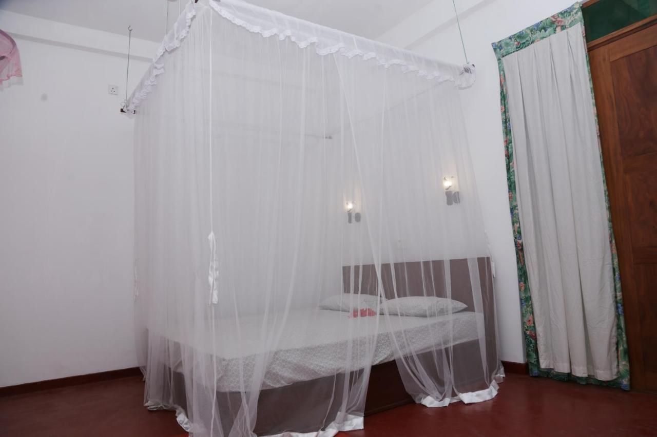 Bed and Breakfast Vivid Lanka Бентота Екстер'єр фото